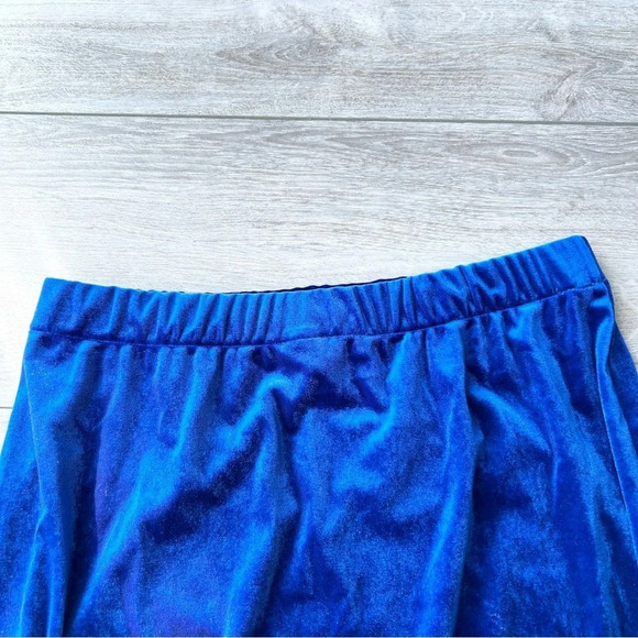 Shein High Waist Ruffle Hem Velvet Skirt - Picture 8 of 16